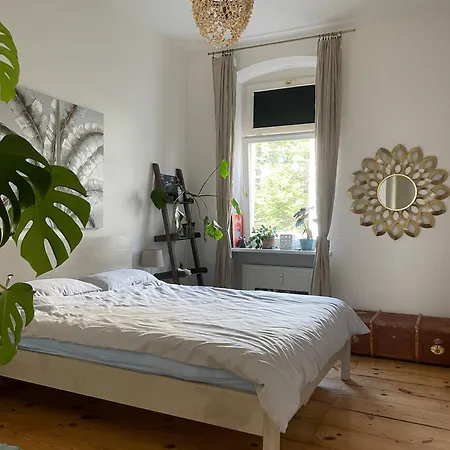 Spirit & Style - Spacious, Bright 75m2 - 2 Bedroom In Ideal Prenzlauer Berg Location