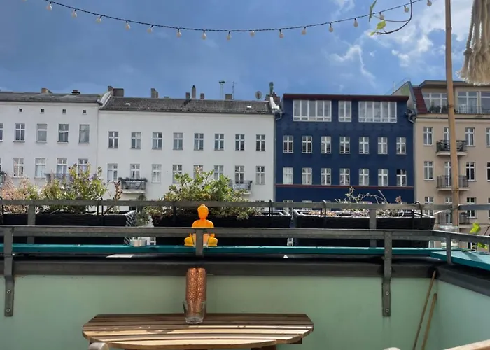 Spirit & Style - Spacious, Bright 75m2 - 2 Bedroom In Ideal Prenzlauer Berg Location *