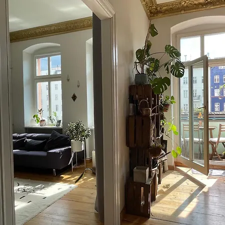 Spirit & Style - Spacious, Bright 75m2 - 2 Bedroom In Ideal Prenzlauer Berg Location * Berlín